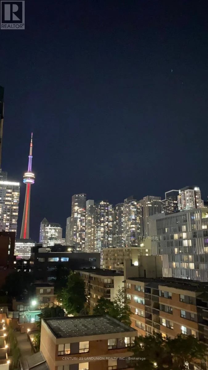 #910 96 St Patrick Street, Toronto (Kensington-Chinatown), Ontario, M5T1V2, Toronto (Kensington-Chinatown), Ontario — photo 1 of 5