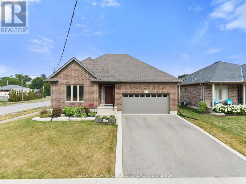 147 Scholfield Avenue, Port Colborne (Sugarloaf), Ontario, L3K0A2, Port Colborne (Sugarloaf), Ontario — photo 1 of 5