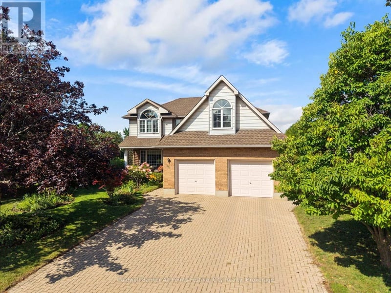 390 Eldon Street South, Goderich (Goderich (Town)), Ontario, N7A4K8, Goderich (Goderich (Town)), Ontario — photo 1 of 5