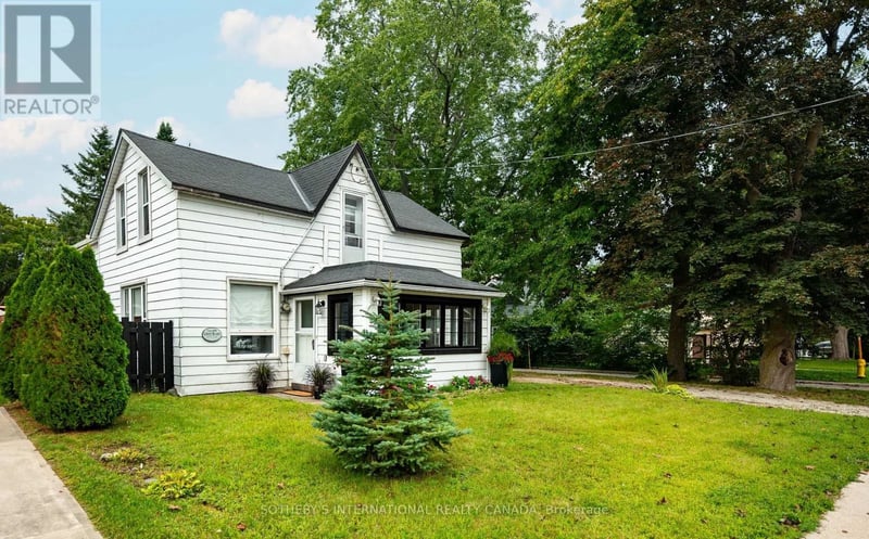 235 Spence Street, Saugeen Shores, Ontario, N0H2L0, Saugeen Shores, Ontario — photo 1 of 5