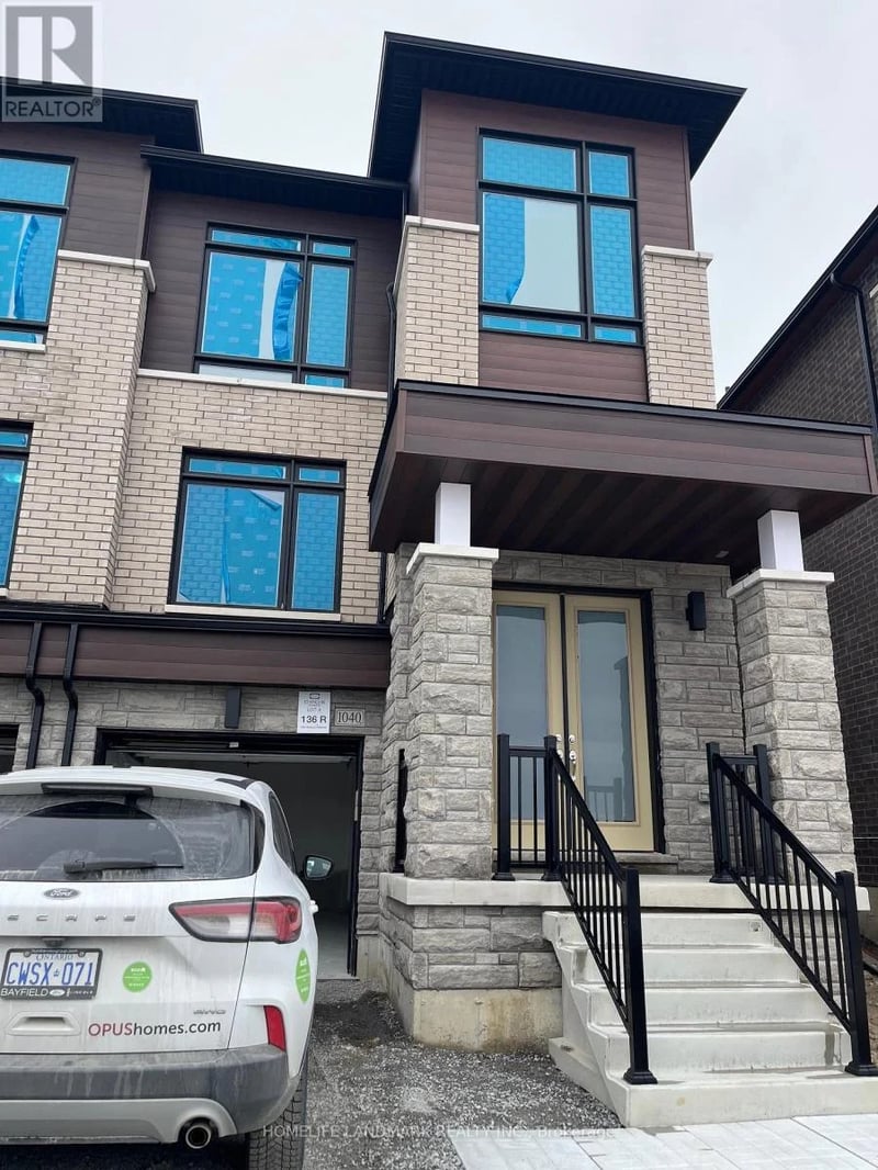 1040 Valhalla Terrace, Pickering, Ontario, L1X0P8, Pickering, Ontario — photo 1 of 5