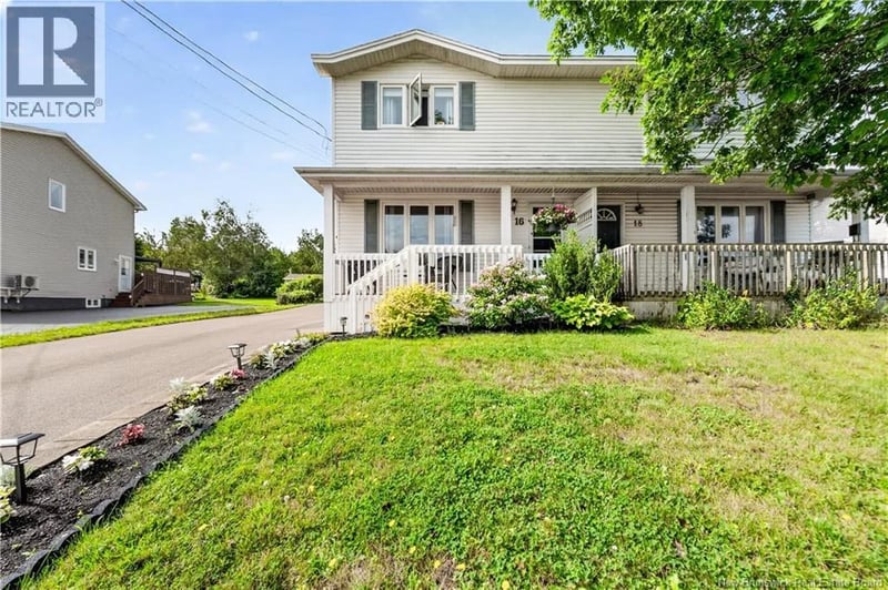 16 Briarlea Drive, Moncton, New Brunswick, E1G2E9, Moncton, New Brunswick — photo 1 of 5