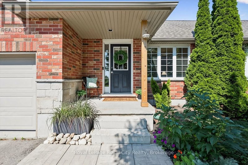 105 Spencer Drive, Centre Wellington (Elora/Salem), Ontario, N0B1S0, Centre Wellington (Elora/Salem), Ontario — photo 1 of 5