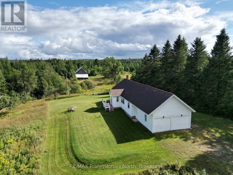 1418 Sedgwick Road, Minden Hills (Snowdon), Ontario, K0M2K0, Minden Hills (Snowdon), Ontario — photo 1 of 5