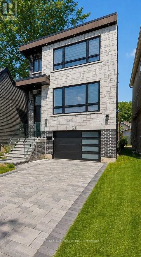 33 August Avenue, Toronto (Oakridge), Ontario, M1L3M8, Toronto (Oakridge), Ontario