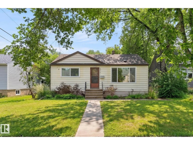 6261 112A ST NW, Edmonton, Alberta, T6H3K4, Edmonton, Alberta — photo 1 of 5