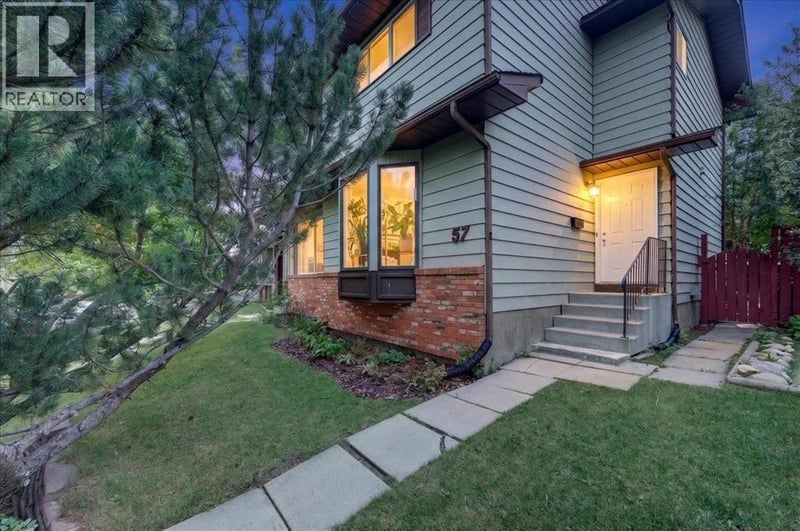57 Beacham Way Northwest, Calgary, Alberta, T3K1R7, Calgary, Alberta — photo 1 of 5