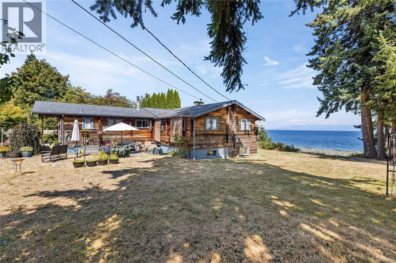 2310 Seabank Road, Courtenay, British Columbia, V9J1Y2, Courtenay, British Columbia — photo 1 of 5