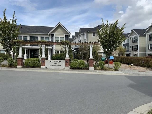 #44 32633 SIMON Avenue, Abbotsford, British Columbia, V2T0G9, Abbotsford, British Columbia — photo 1 of 5
