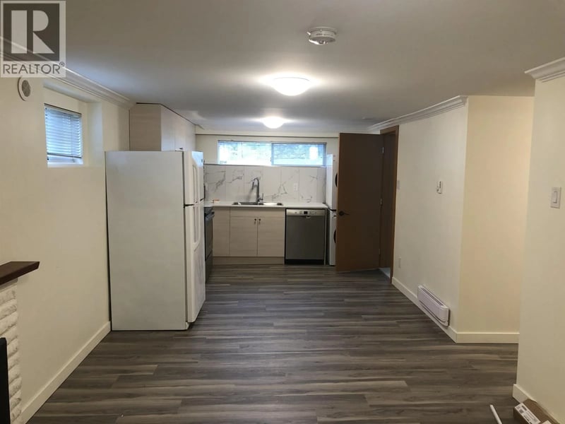 #2 4136 GILPIN Crescent, Burnaby, British Columbia, V5G2K2, Burnaby, British Columbia — photo 1 of 5