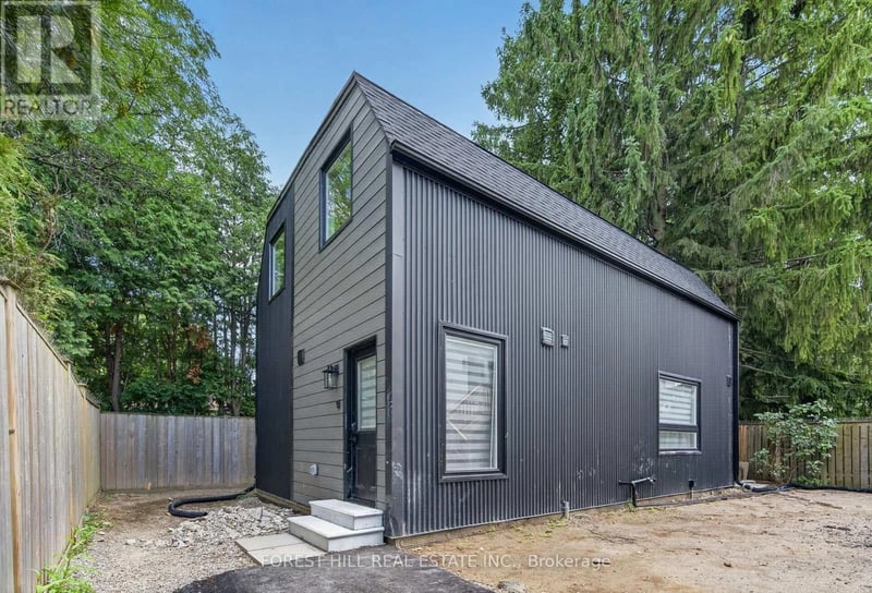 #R - GARDEN 221 Churchill Avenue, Toronto (Willowdale West), Ontario, M2N1X6, Toronto (Willowdale West), Ontario — photo 1 of 5