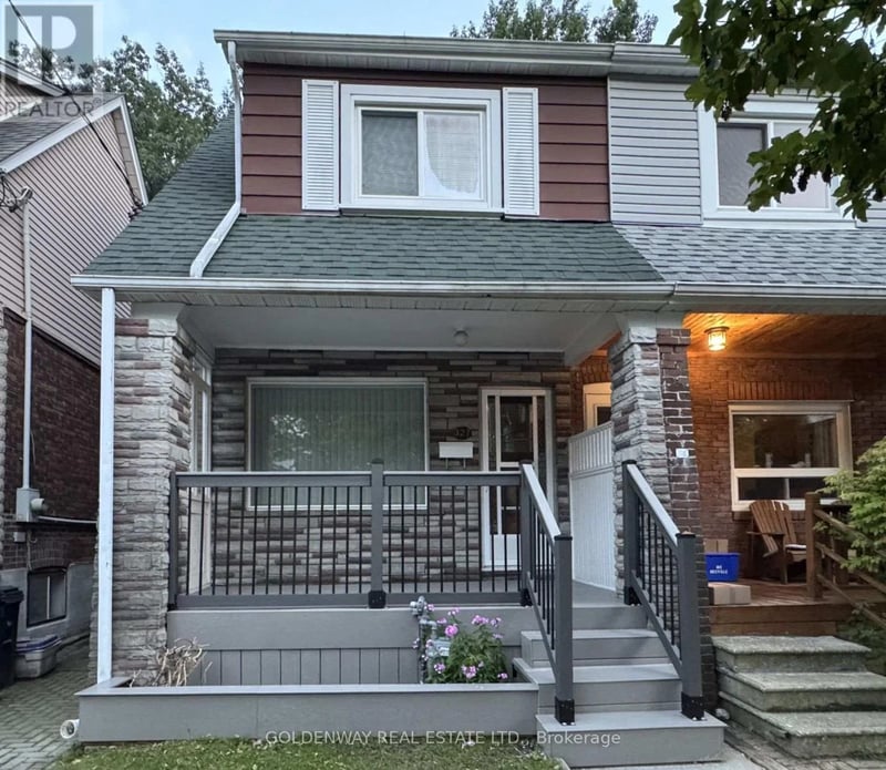 327 Springdale Boulevard, Toronto (Danforth Village-East York), Ontario, M4C2A3, Toronto (Danforth Village-East York), Ontario — photo 1 of 5