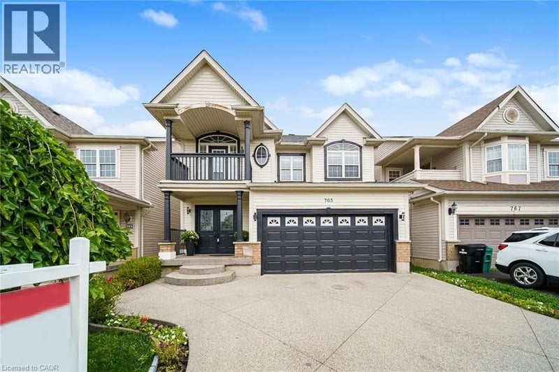 765 BRANDENBURG Boulevard, Waterloo, Ontario, N2T2W9, Waterloo, Ontario — photo 1 of 5