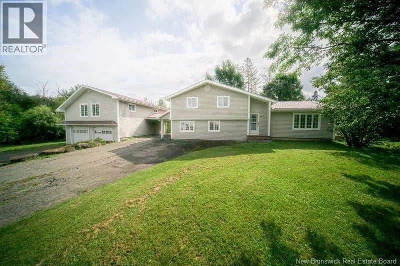 51 Hillcrest Drive, Perth-Andover, New Brunswick, E7H2G7, Perth-Andover, New Brunswick — photo 1 of 5
