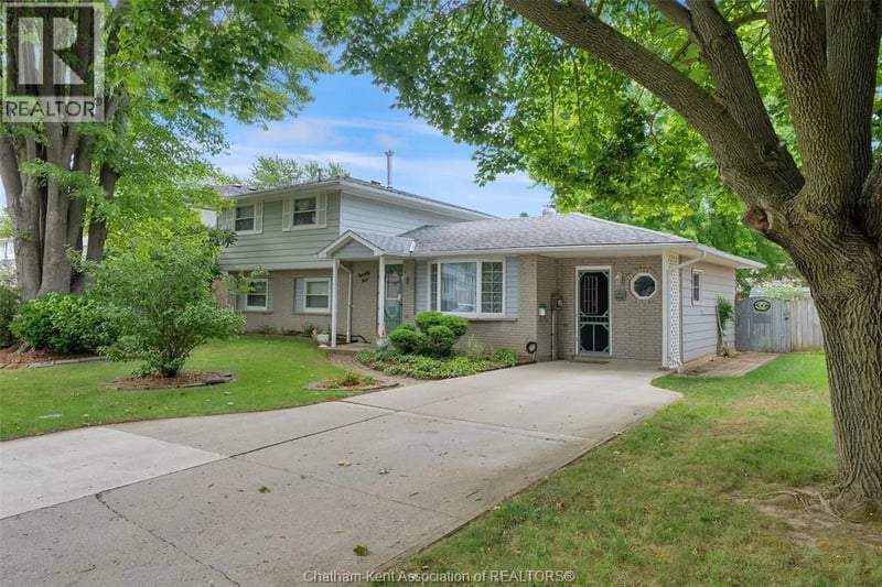 25 Sylvester Drive, Chatham, Ontario, N7M2B7, Chatham, Ontario — photo 1 of 5