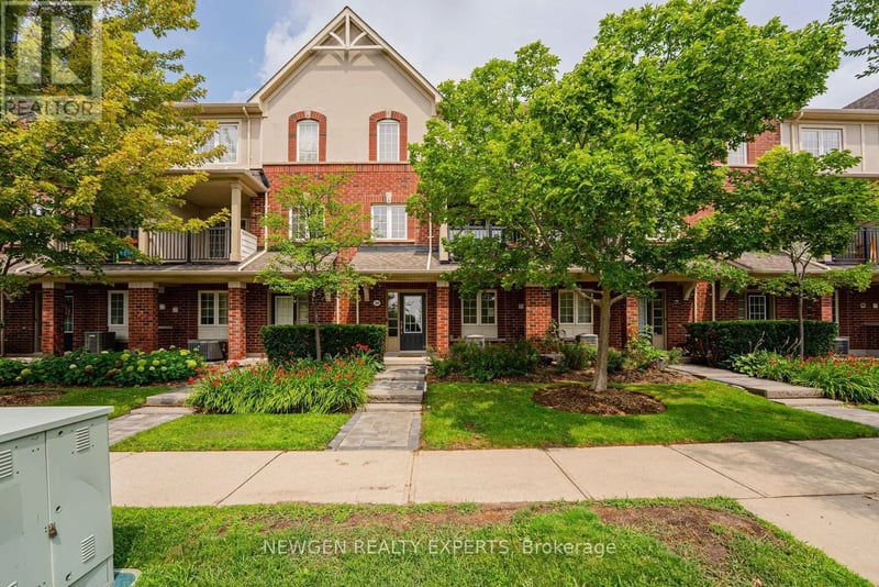#21 109 Georgian Drive, Oakville (RO River Oaks), Ontario, L6H0E7, Oakville (RO River Oaks), Ontario — photo 1 of 5