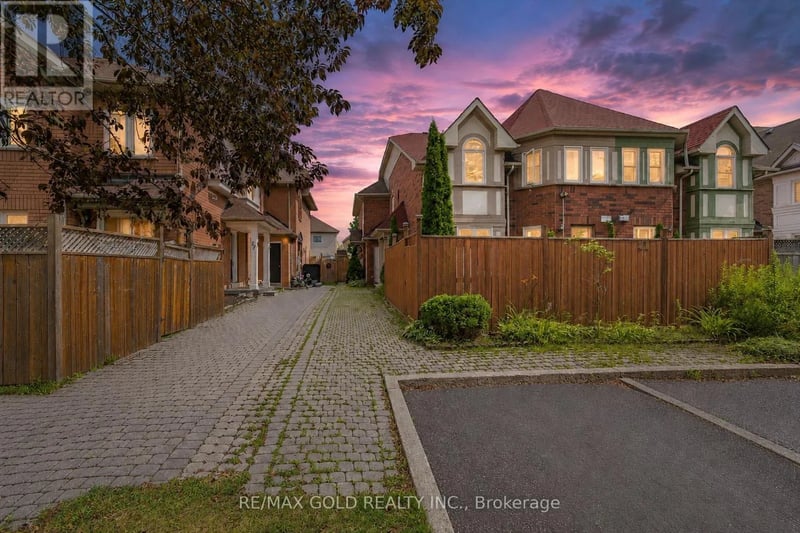 23 Rain Lily Lane, Brampton (Sandringham-Wellington), Ontario, L6R1S4, Brampton (Sandringham-Wellington), Ontario — photo 1 of 5