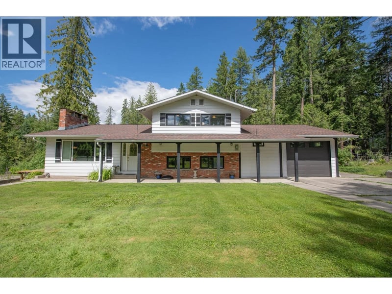 40 Rosoman Road, Enderby, British Columbia, V4Y4K4, Enderby, British Columbia — photo 1 of 5