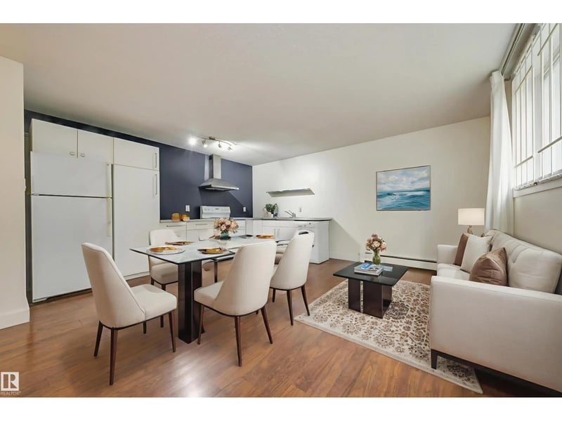 #5 10015 83 AV NW, Edmonton, Alberta, T6E2C3, Edmonton, Alberta — photo 1 of 5