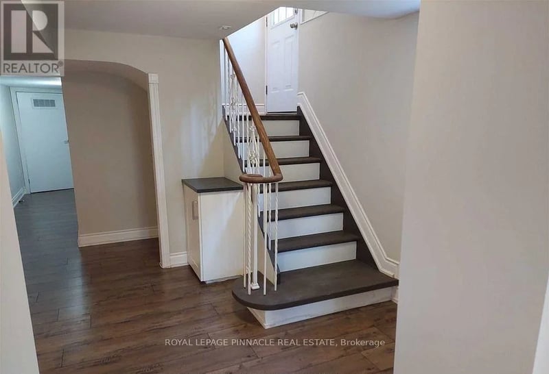 #Bsmt 2587 Burslem Road, Mississauga (Cooksville), Ontario, L5A2R5, Mississauga (Cooksville), Ontario — photo 1 of 5