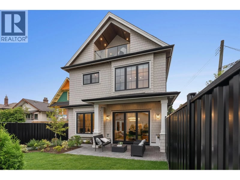 #2 2256 E PENDER STREET Street, Vancouver, British Columbia, V5L1X4, Vancouver, British Columbia — photo 1 of 5