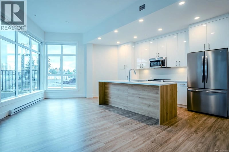 #104 6320 Sentinal Drive, Nanaimo, British Columbia, V9V1W4, Nanaimo, British Columbia — photo 1 of 5