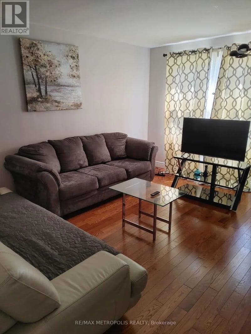 1098 Cedar Street, Oshawa (Lakeview), Ontario, L1J3R9, Oshawa (Lakeview), Ontario — photo 1 of 5