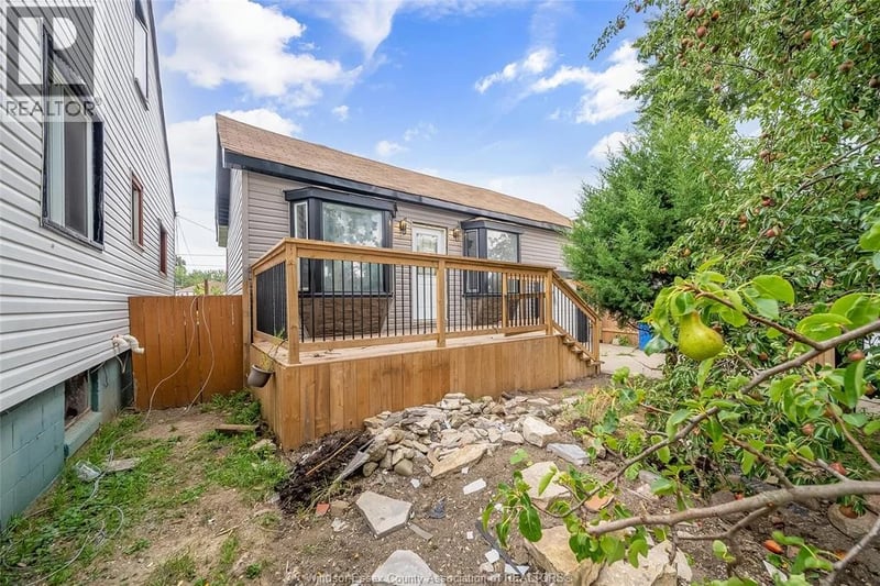 2616 PARENT, Windsor, Ontario, N8X4K4, Windsor, Ontario — photo 1 of 5