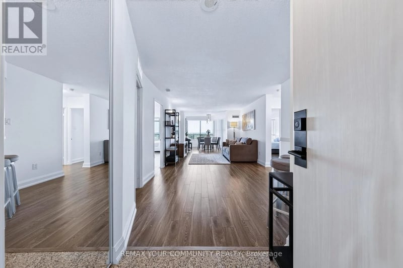 #1011 8501 Bayview Avenue, Richmond Hill (Doncrest), Ontario, L4B3J7, Richmond Hill (Doncrest), Ontario — photo 1 of 5