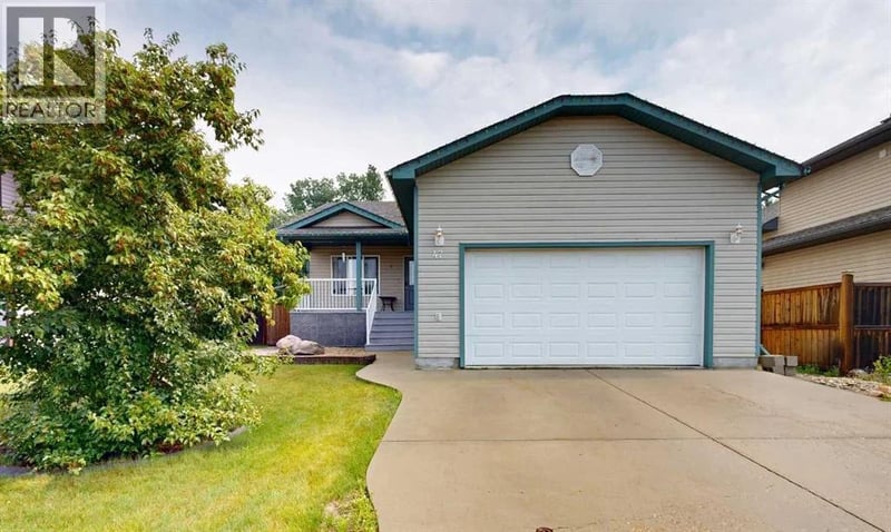 47 Rodeo Way, Whitecourt, Alberta, T7S0B9, Whitecourt, Alberta — photo 1 of 5