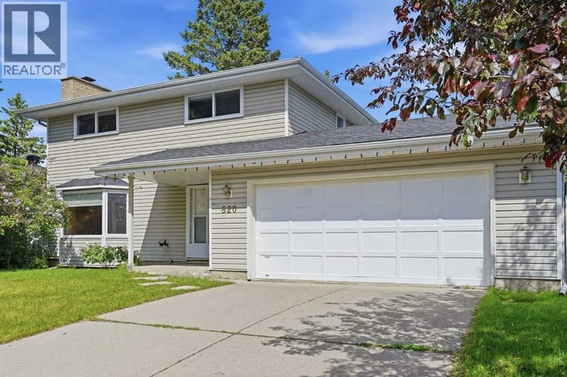 820 Canford Crescent Southwest, Calgary, Alberta, T2W1L2, Calgary, Alberta — photo 1 of 5