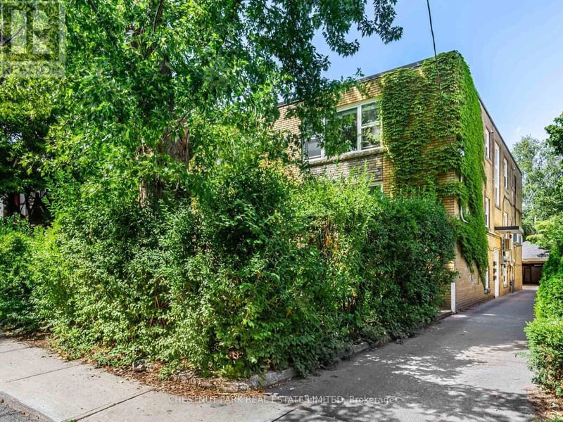 #1 76 Walmsley Boulevard, Toronto (Yonge-St. Clair), Ontario, M4V1X6, Toronto (Yonge-St. Clair), Ontario — photo 1 of 5