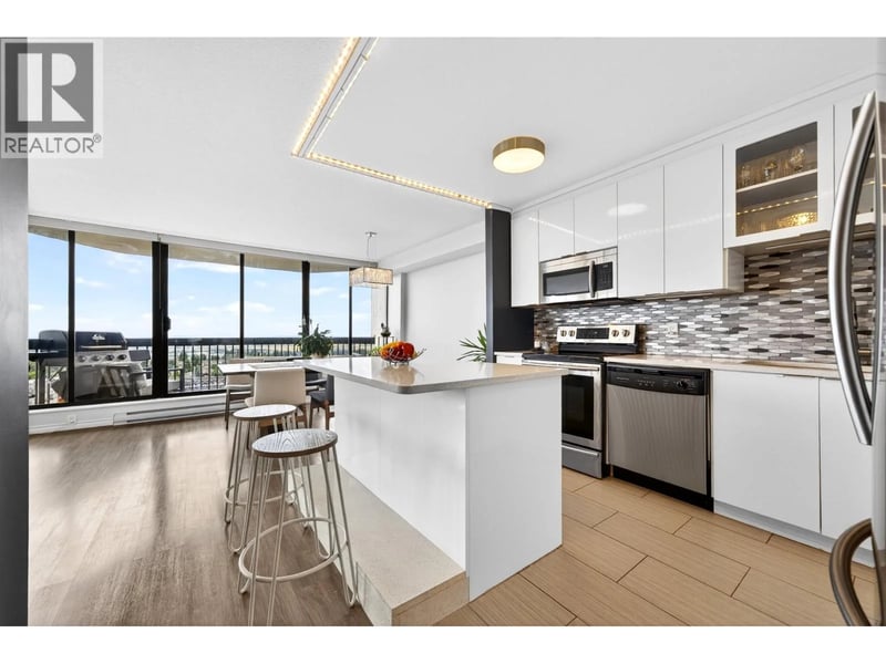 #1903 6540 BURLINGTON Avenue, Burnaby, British Columbia, V5H4G3, Burnaby, British Columbia — photo 1 of 5