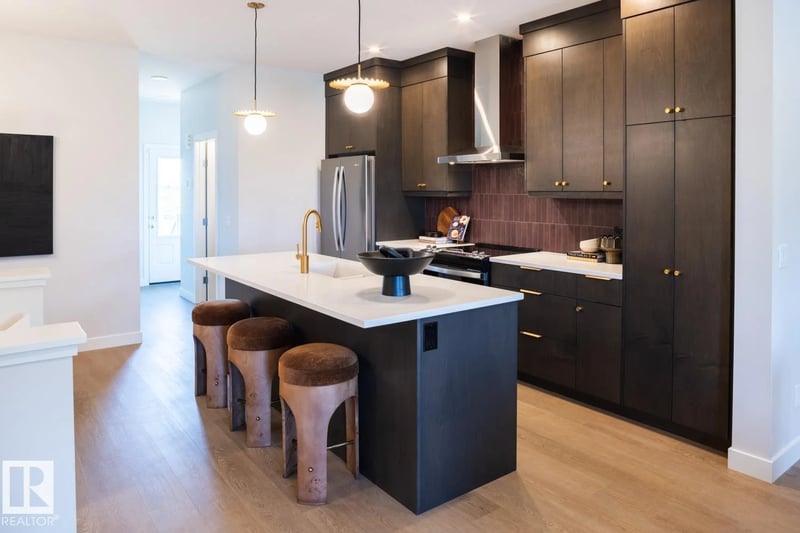 12531 34 AV SW, Edmonton, Alberta, T6W5Z8, Edmonton, Alberta — photo 1 of 5