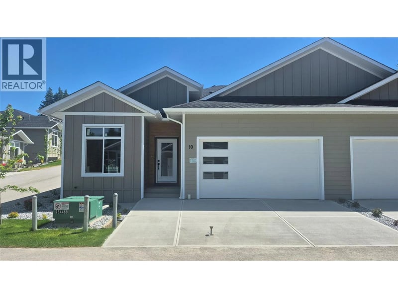 #10 231 20 Street Northeast, Salmon Arm, British Columbia, V1E2Z7, Salmon Arm, British Columbia — photo 1 of 5