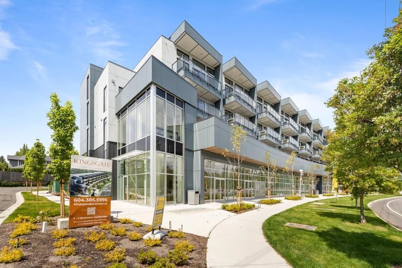 #406 2233 156 Street, Surrey, British Columbia, V4A4V3, Surrey, British Columbia — photo 1 of 5