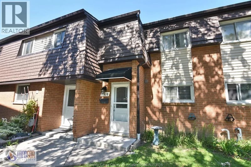 6410 THORNBERRY Crescent, Windsor, Ontario, N8T2W9, Windsor, Ontario — photo 1 of 5