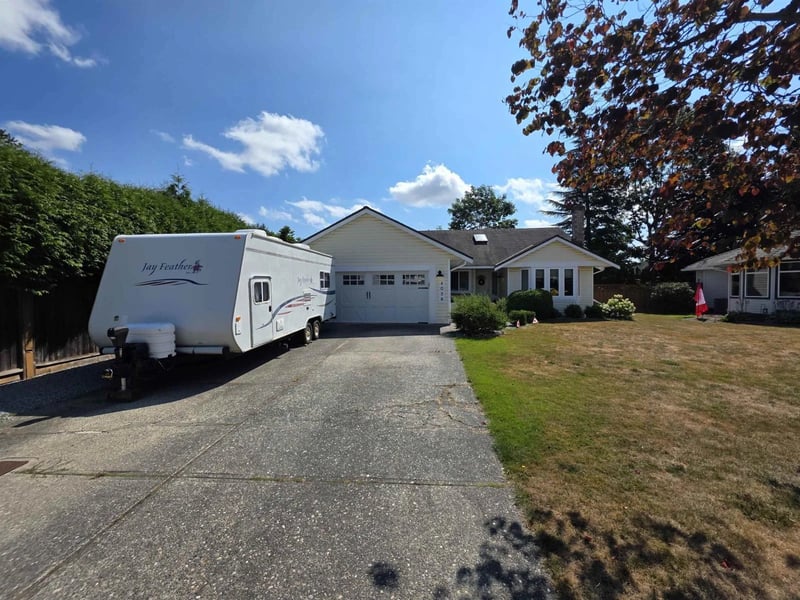 6038 187 Street, Surrey, British Columbia, V3S7P3, Surrey, British Columbia — photo 1 of 5