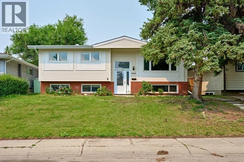 4820 49 Avenue Northwest, Calgary, Alberta, T3B1E2, Calgary, Alberta — photo 1 of 5