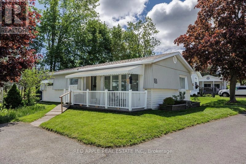 30 Flora Court, Innisfil, Ontario, L9S1R4, Innisfil, Ontario — photo 1 of 5