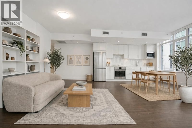 #302 2455 KINGSWAY, Vancouver, British Columbia, V5R5G8, Vancouver, British Columbia — photo 1 of 5