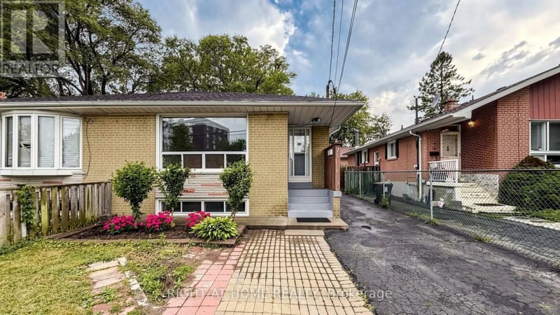 76 Fenside Drive, Toronto (Parkwoods-Donalda), Ontario, M3A2V5, Toronto (Parkwoods-Donalda), Ontario — photo 1 of 5
