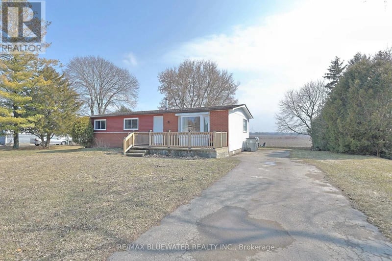 9897 Eric Street, Lambton Shores, Ontario, N0M2N0, Lambton Shores, Ontario — photo 1 of 5