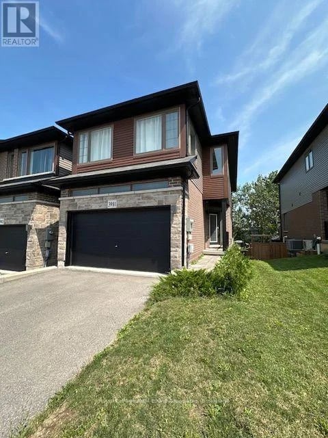 3981 Crown Street, Lincoln (Beamsville), Ontario, L0R1B4, Lincoln (Beamsville), Ontario — photo 1 of 5