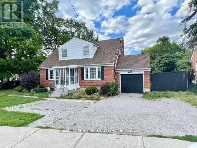 #Bsmnt 981 Davis Drive, Newmarket (Huron Heights-Leslie Valley), Ontario, L3Y2R7, Newmarket (Huron Heights-Leslie Valley), Ontario — photo 1 of 5