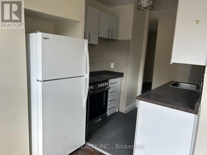#202 3 Hill Heights Road, Toronto (Stonegate-Queensway), Ontario, M8Y1Z1, Toronto (Stonegate-Queensway), Ontario — photo 1 of 5