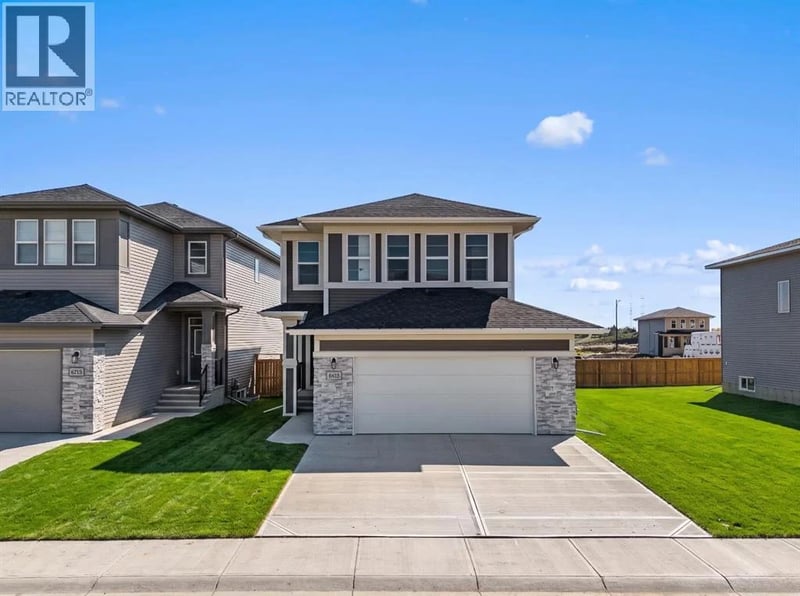 27 Chelsea Port Link, Chestermere, Alberta, T1X3H4, Chestermere, Alberta — photo 1 of 5