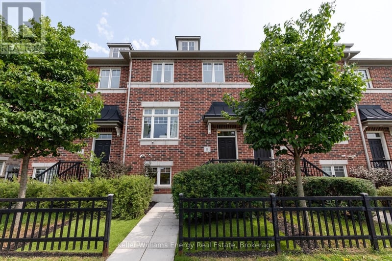 16 Streathern Way, Clarington (Bowmanville), Ontario, L1C0S4, Clarington (Bowmanville), Ontario — photo 1 of 5