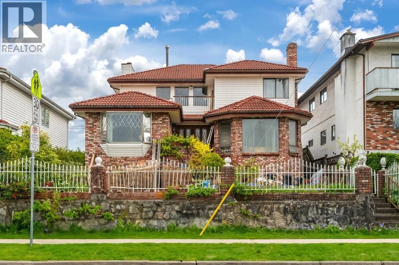 4338 ONTARIO Street, Vancouver, British Columbia, V5V3G9, Vancouver, British Columbia — photo 1 of 5