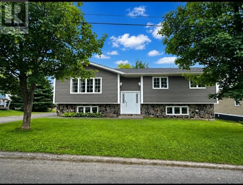 6 Jo-Am Street, Lewisporte, Newfoundland & Labrador, A0G3A0, Lewisporte, Newfoundland & Labrador — photo 1 of 5